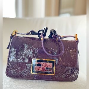 RARE🦋Fendi Authentic leather purple Gold mini mama baguette